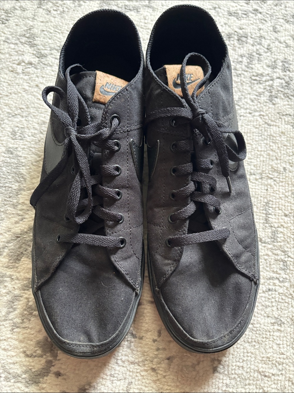 Nike Men’s Black Canvas Sneakers